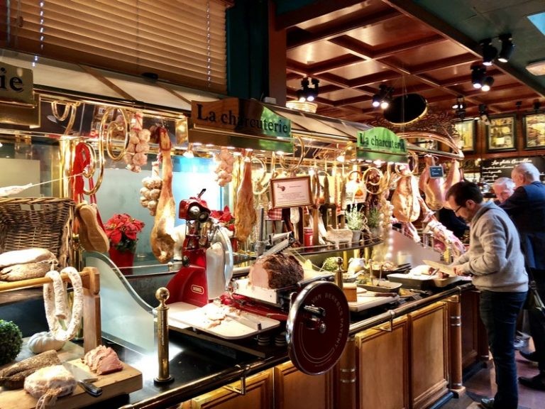 LES GRANDS BUFFETS, UNO DE LOS MEJORES BUFFETS DEL MUNDO EN NARBONNE