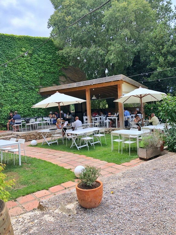RESTAURANTE LA BASSA EN VENTALLÓ EN LA COSTA BRAVA